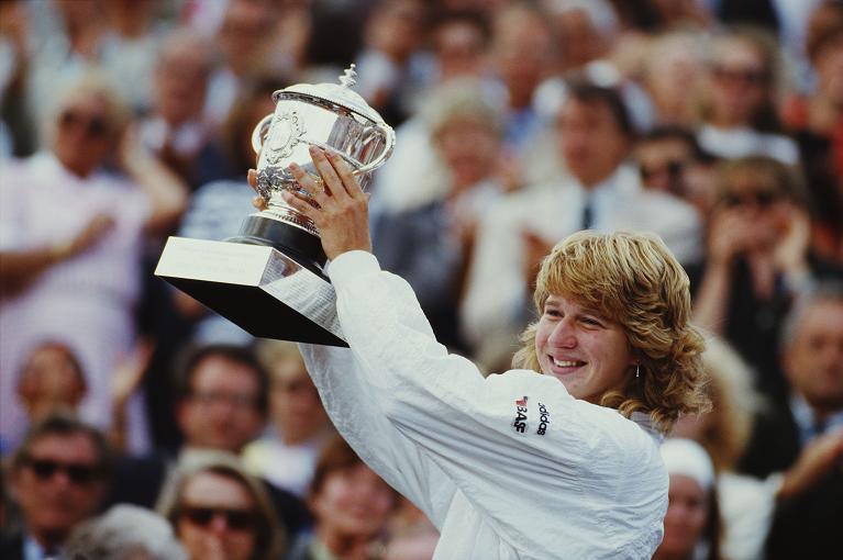 Steffi Graf vittoriosa a Parigi nel 1987