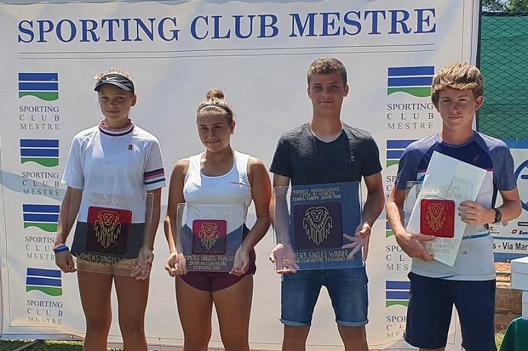 Mestre under 16