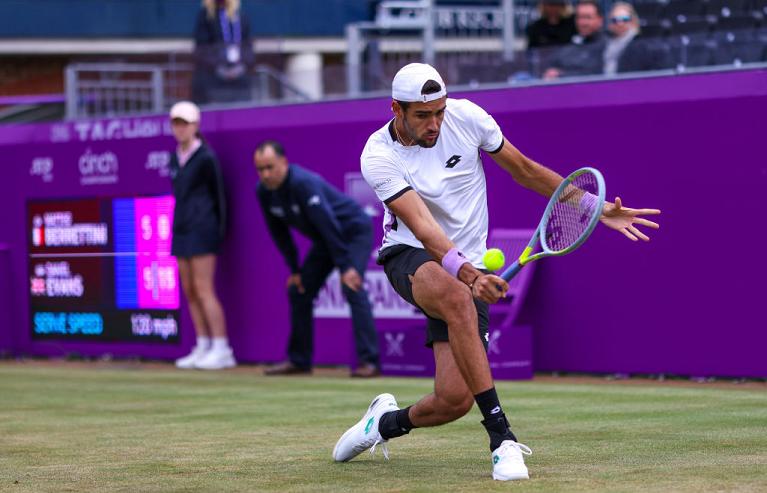 Un rovescio slice di Matteo Berrettini (foto Getty Images)