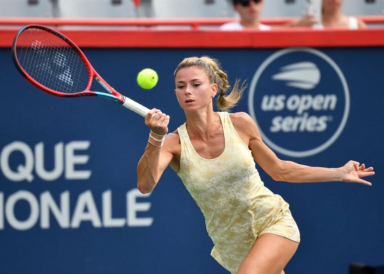 Camila Giorgi colpisce di diritto (foto Getty Images)