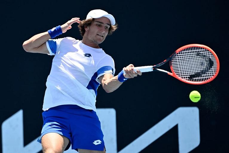 Mattia Bellucci colpisce di diritto (foto Getty Images)