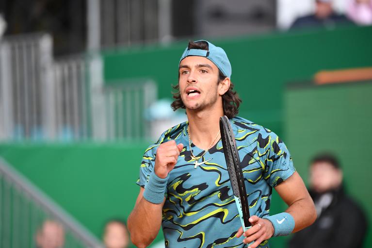 Lorenzo Musetti esulta (foto Monte-Carlo Rolex Masters)