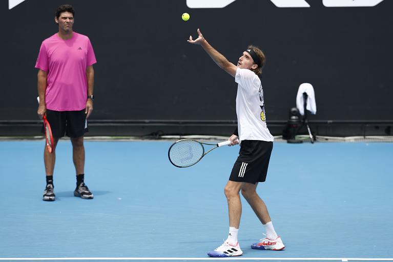 Philippoussis e Tsitsipas in campo (Foto Getty Images)
