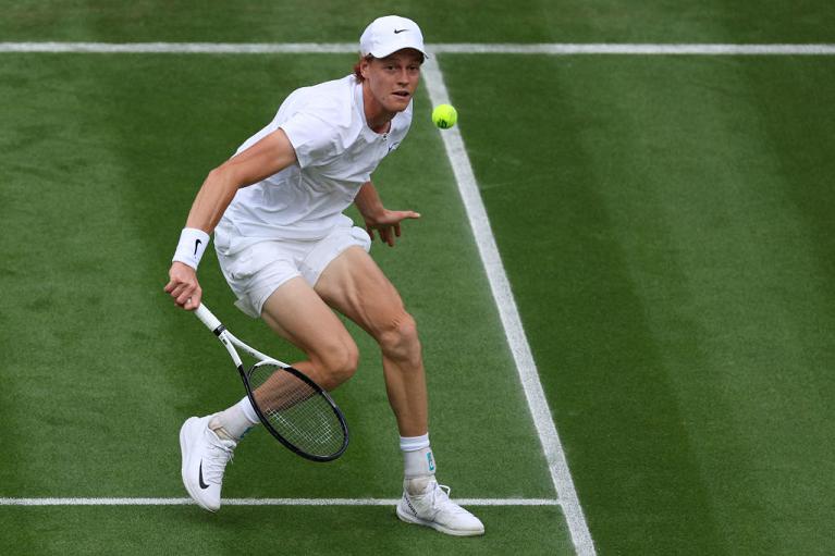 Jannik Sinner in azione a Wimbledon (Getty Images)