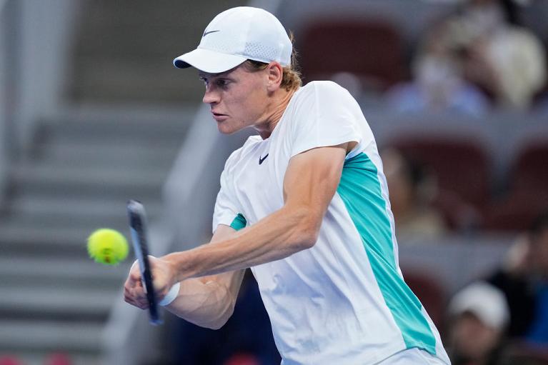 Jannik Sinner in azione al China Open (Getty Images)