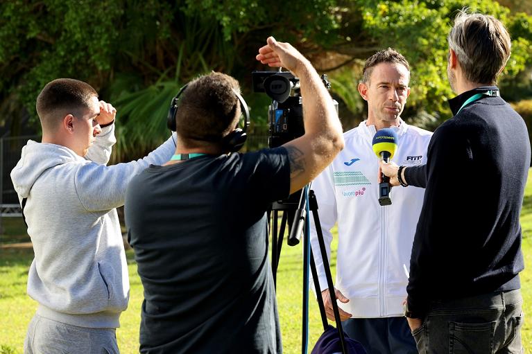 Filippo Volandri risponde alle domande degli inviati di SuperTennis a Malaga per la Coppa Davis (Foto Sposito/FITP)