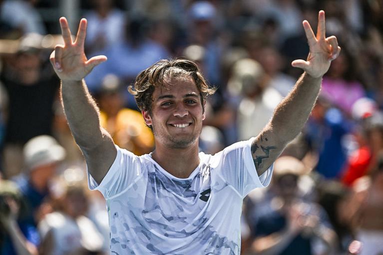 La gioia di Flavio Cobolli per la prima vittoria Slam all'Australian Open (Getty Images)