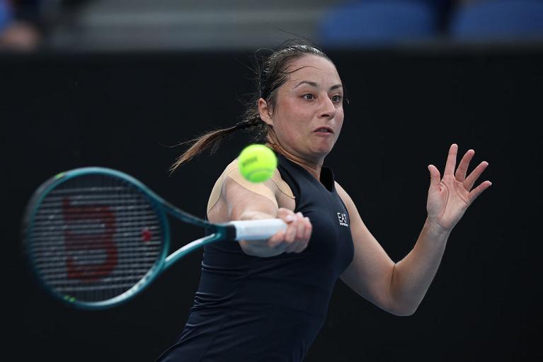 Elisabetta Cocciaretto colpisce di diritto (foto Getty Images)