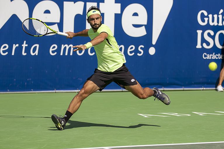Lorenzo Giustino in azione (foto Marta Magni / MEF Tennis Events