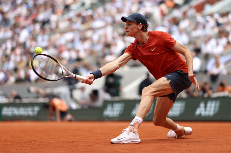 Jannik Sinner in azione (foto Getty Images)