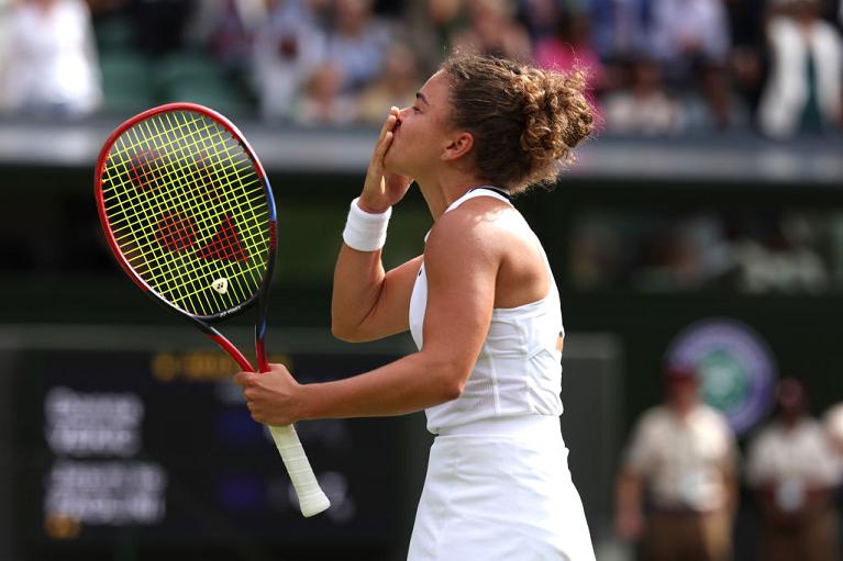 Jasmine Paolini festeggia la qualificazione alla finale di Wimbledon (Getty Images)