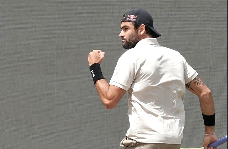 Matteo Berrettini esulta (foto Getty Images)