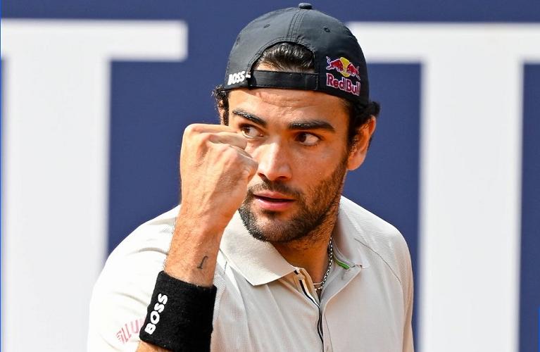 Matteo Berrettini esulta (foto Twitter)