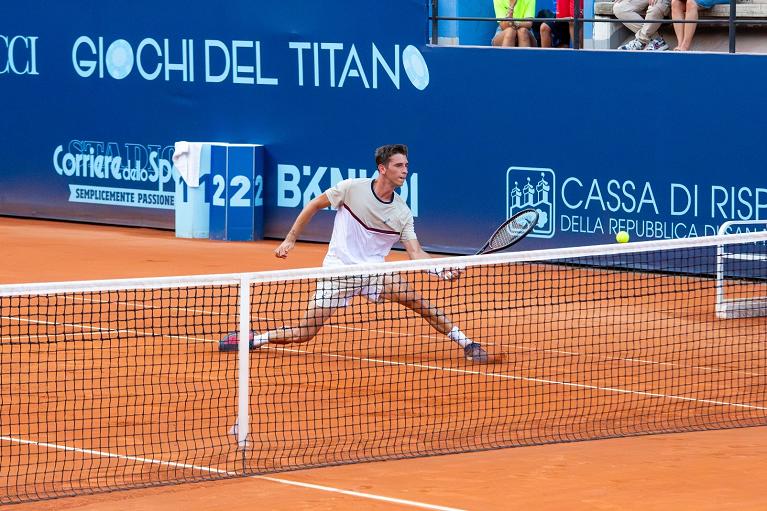 Un recupero di Matteo Gigante (foto San Marino Open)