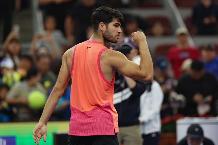 L'esultanza di Carlos Alcaraz a Pechino (Getty Images)