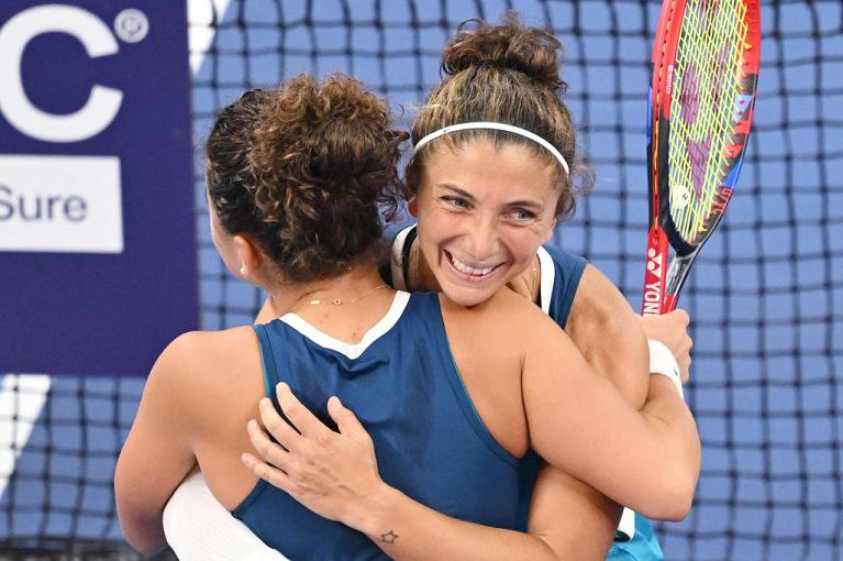 Tutta la gioia di Sara Errani e Jasmine Paolini (foto Getty Images)