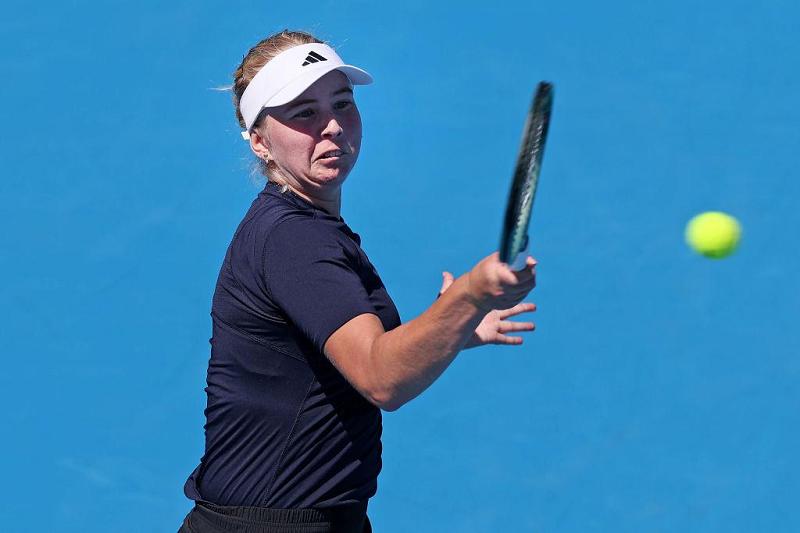 Clara Tauson in azione al WTA di Auckland (Getty Images)