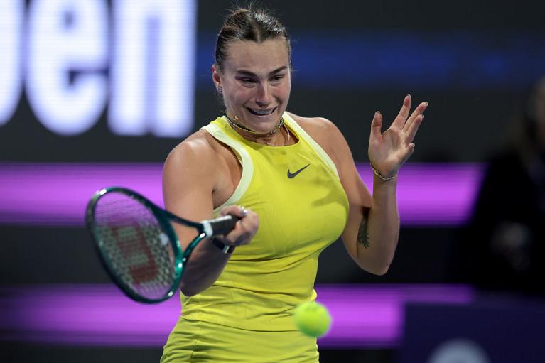 Sabalenka esegue un dritto (Getty Images)