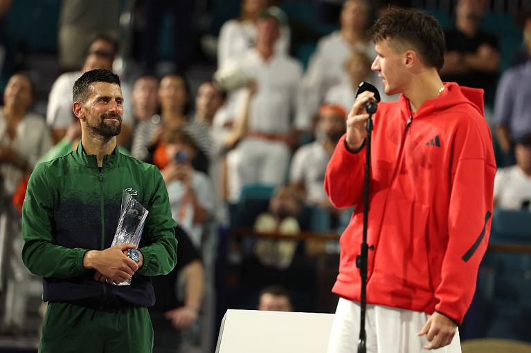20250331_Mensik_Djokovic_8.jpg