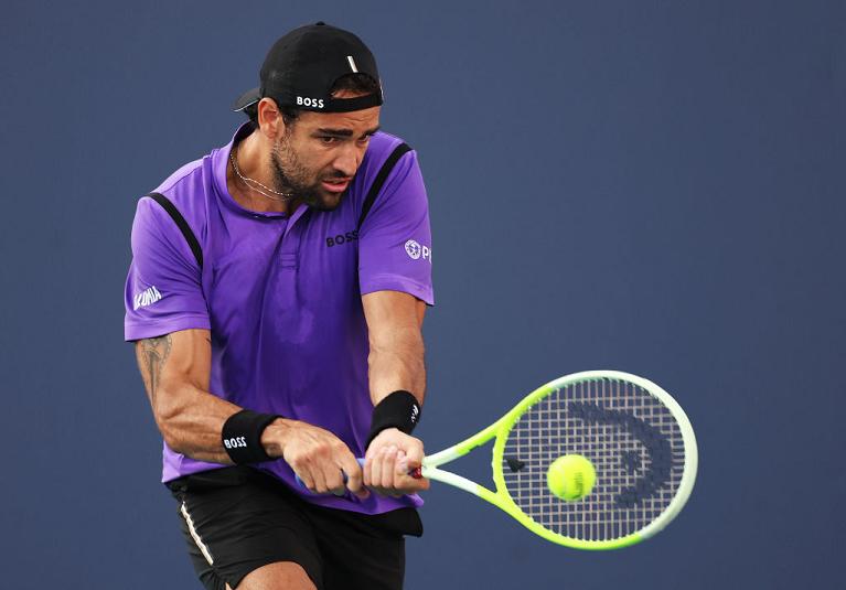 Il rovescio di Matteo Berrettini a Miami (Getty Images)