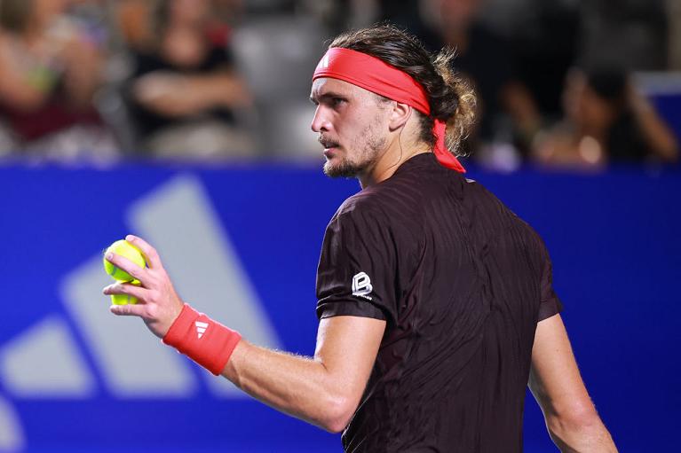 Zverev si prepara al servizio (Getty Images)