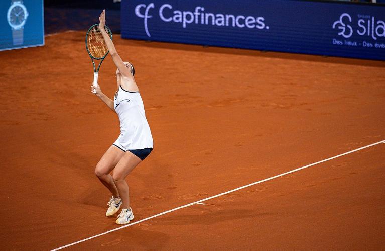 Camilla Rosatelllo al servizio (foto Open Capfinances Rouen Métropole web site)